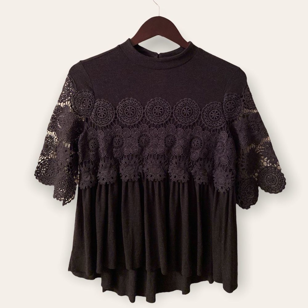 🦅 AEO Lace Boxy Fit High Neck Linen Blend Top - Picture 2 of 10